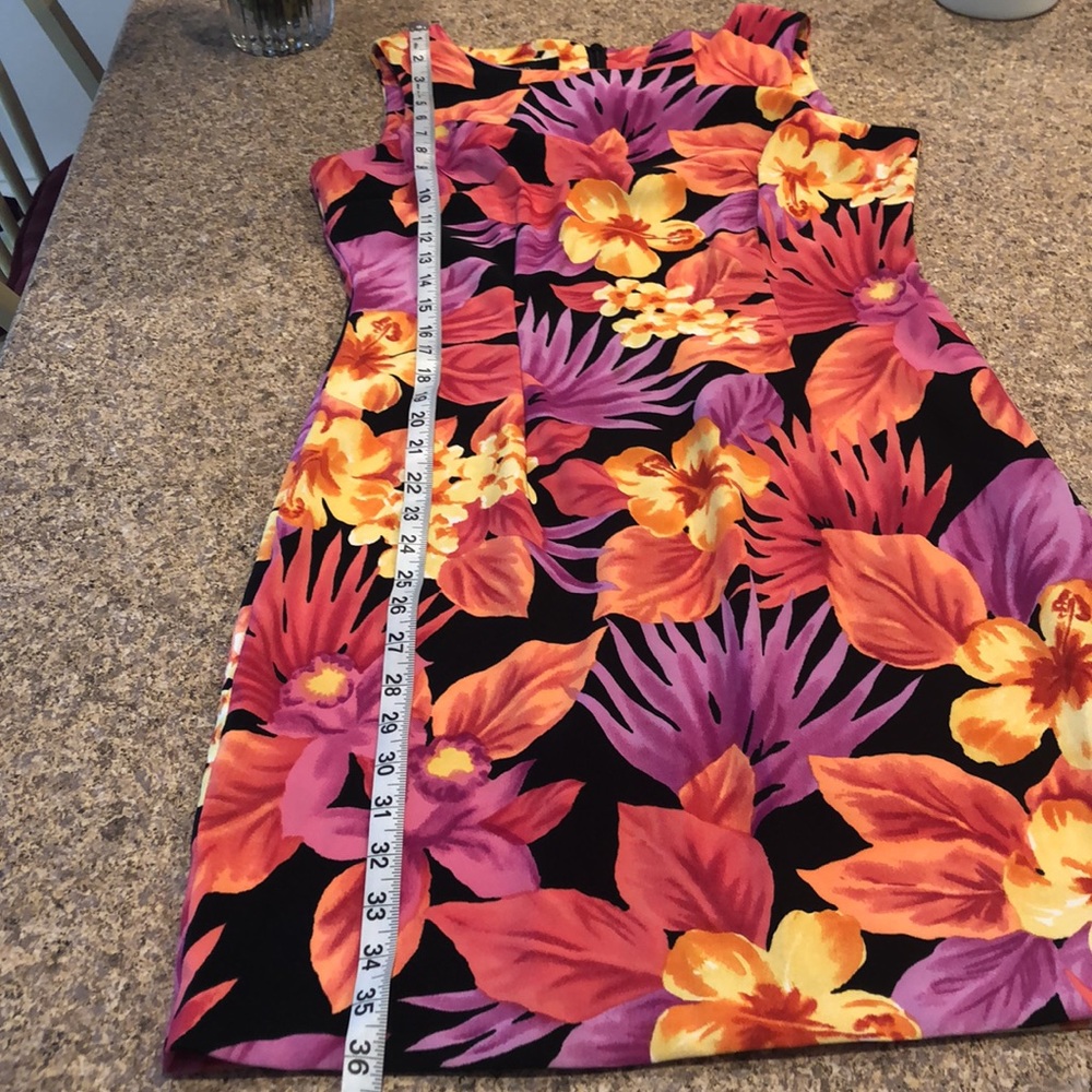 AGB Vibrant Floral Dress Women’s Size 8 With Some Stretch - Picture 6 of 12